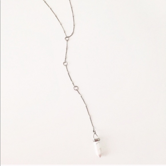 Express semi-precious white marble stone necklace - Picture 3 of 5